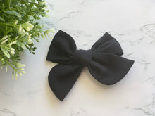 Load image into Gallery viewer, HC Set of 5 Linen Hair Bows
