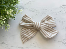 Load image into Gallery viewer, HC Set of 5 Linen Hair Bows

